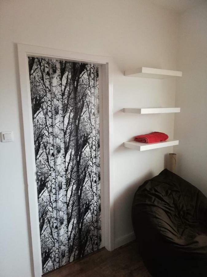 House At Lake Apartment Естергом Екстериор снимка
